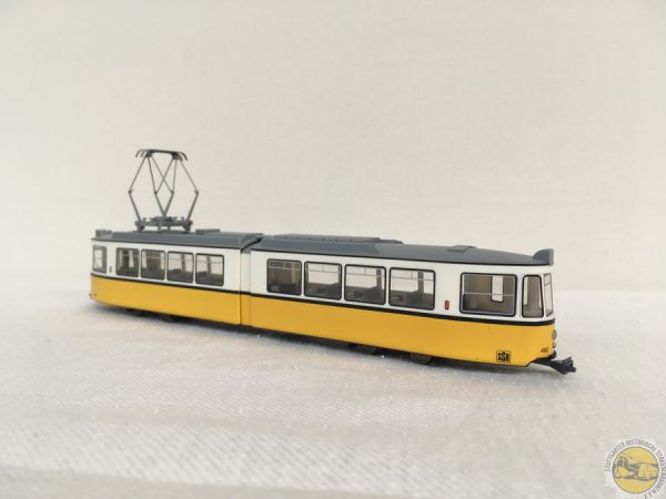 Straßenbahnmodell "GT 4 / Nr. 402 / H0m / mit Antrieb"